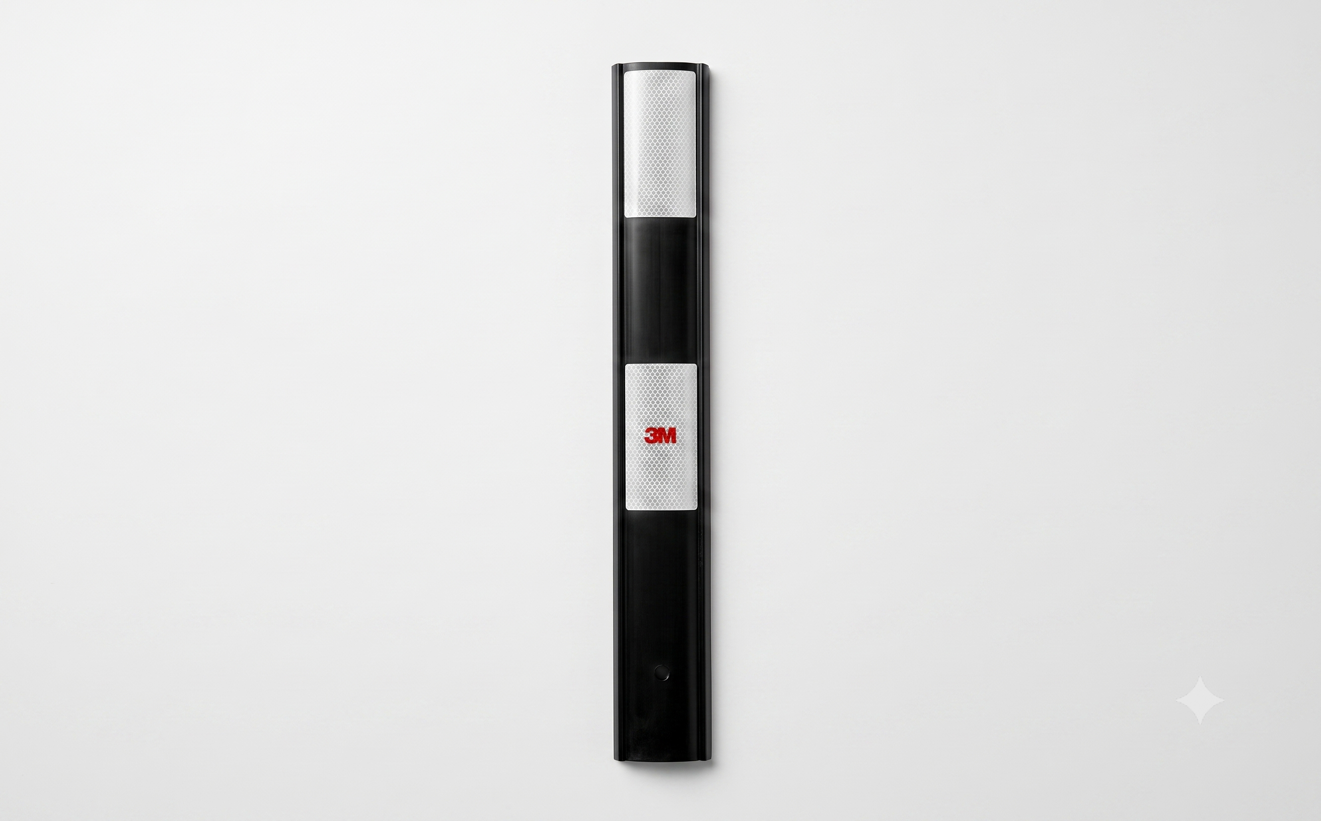 Delineators and median markers
